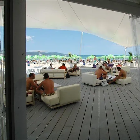 Otel Delfin 3*