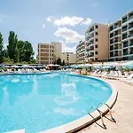 Delfin Отель 3*