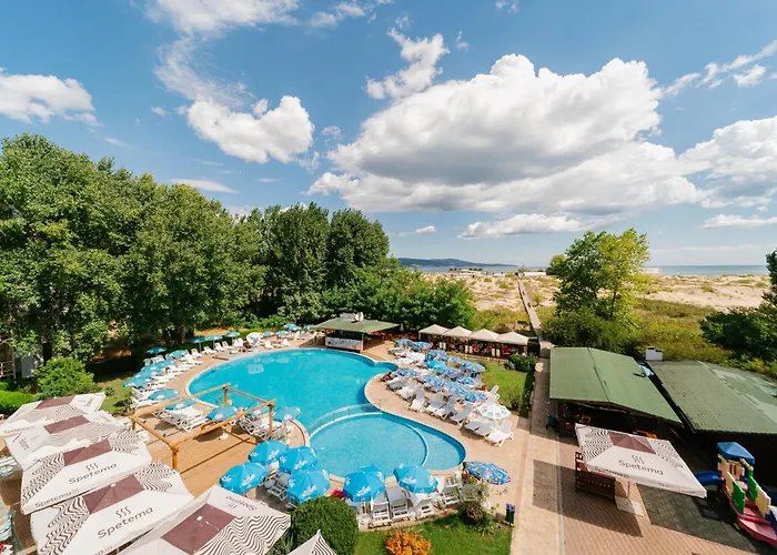 Delfin Отель Несебр